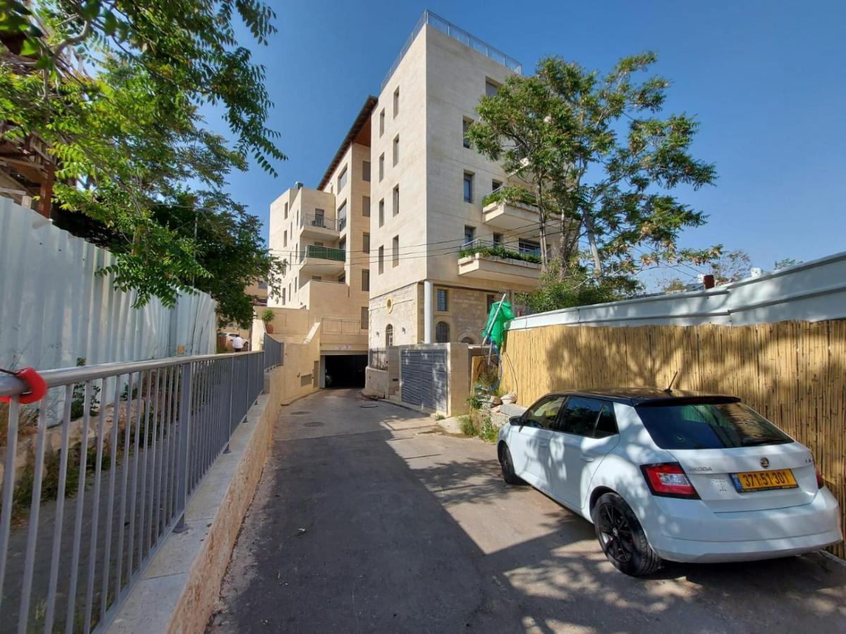 The Haneviim Suites - Isrentals Jerusalem Exteriör bild