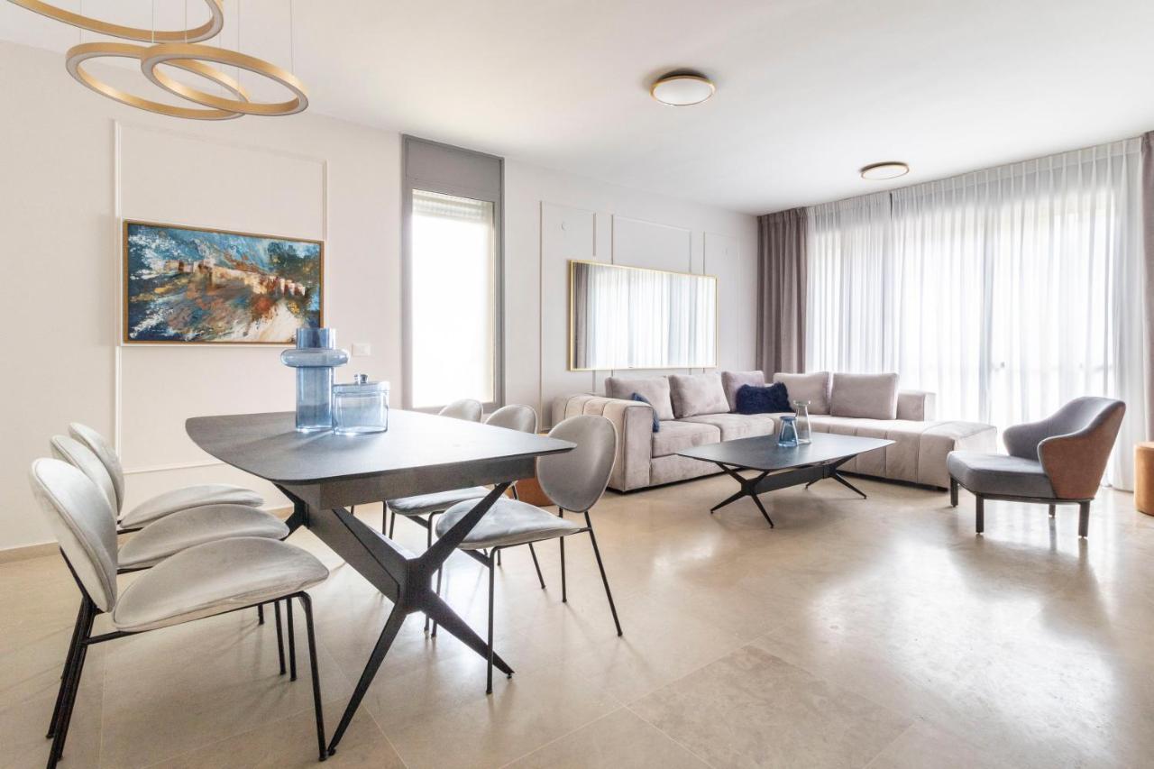 The Haneviim Suites - Isrentals Jerusalem Exteriör bild