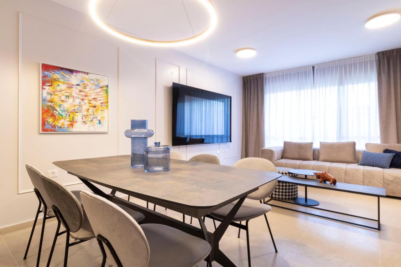 The Haneviim Suites - Isrentals Jerusalem Exteriör bild