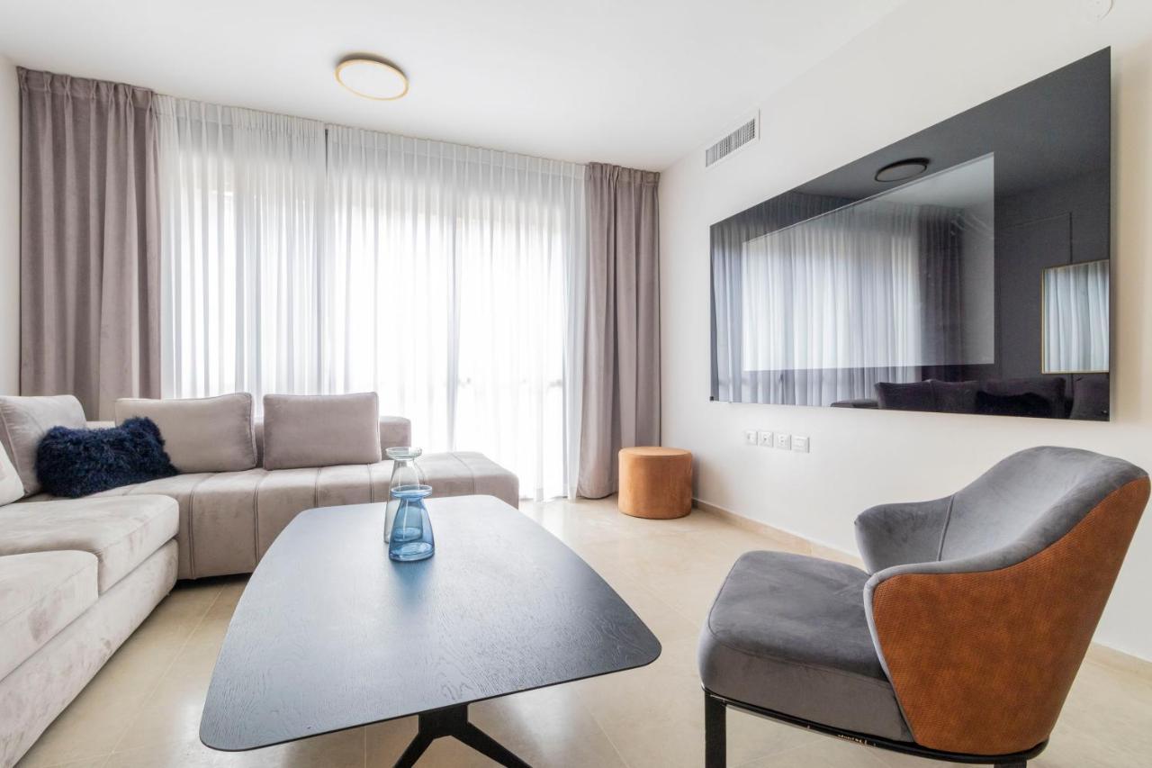 The Haneviim Suites - Isrentals Jerusalem Exteriör bild